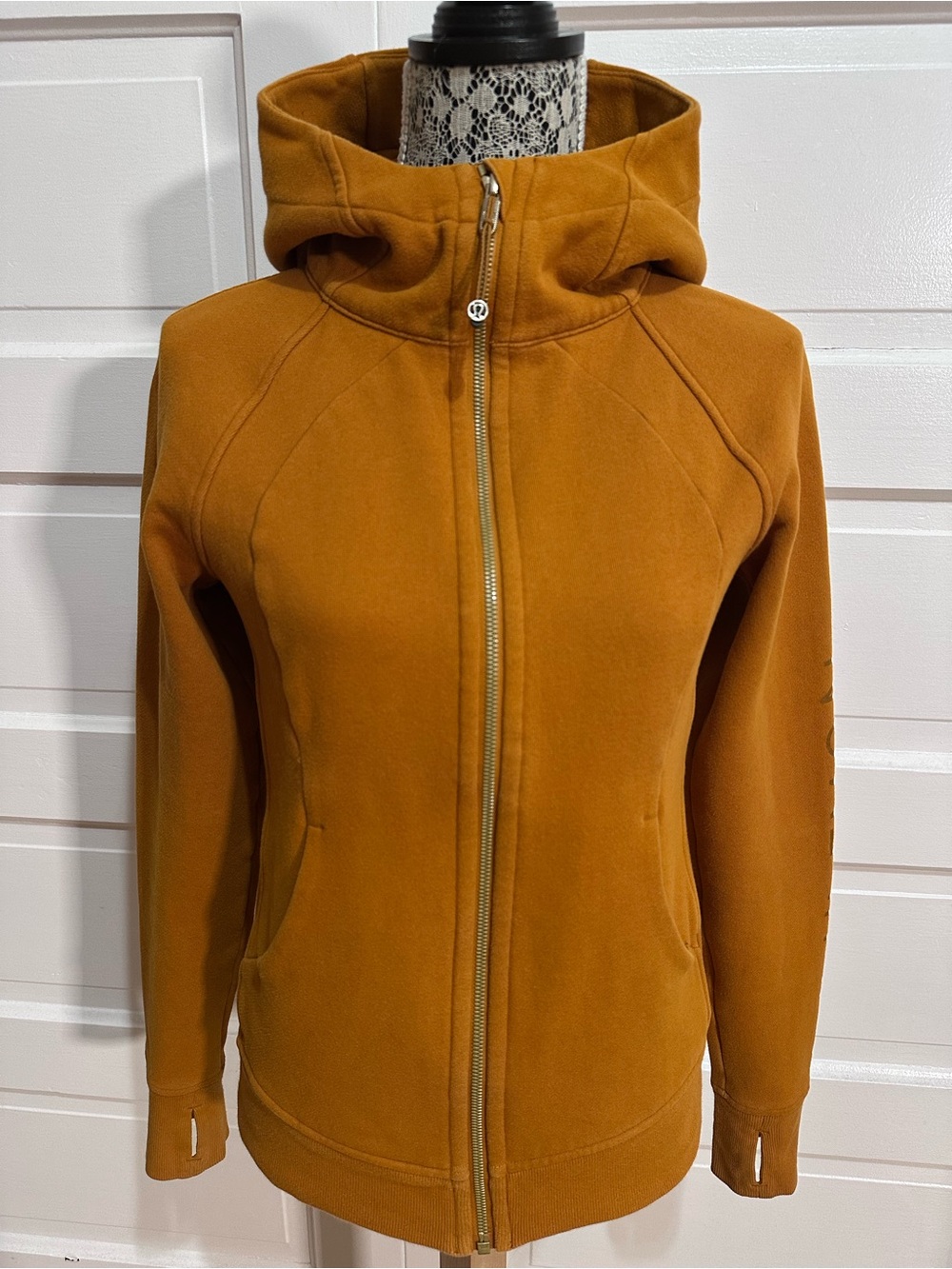 Lululemon Scuba Hoodie *Lunar New Year Size 8 Fools Gold Soft Cotton $138